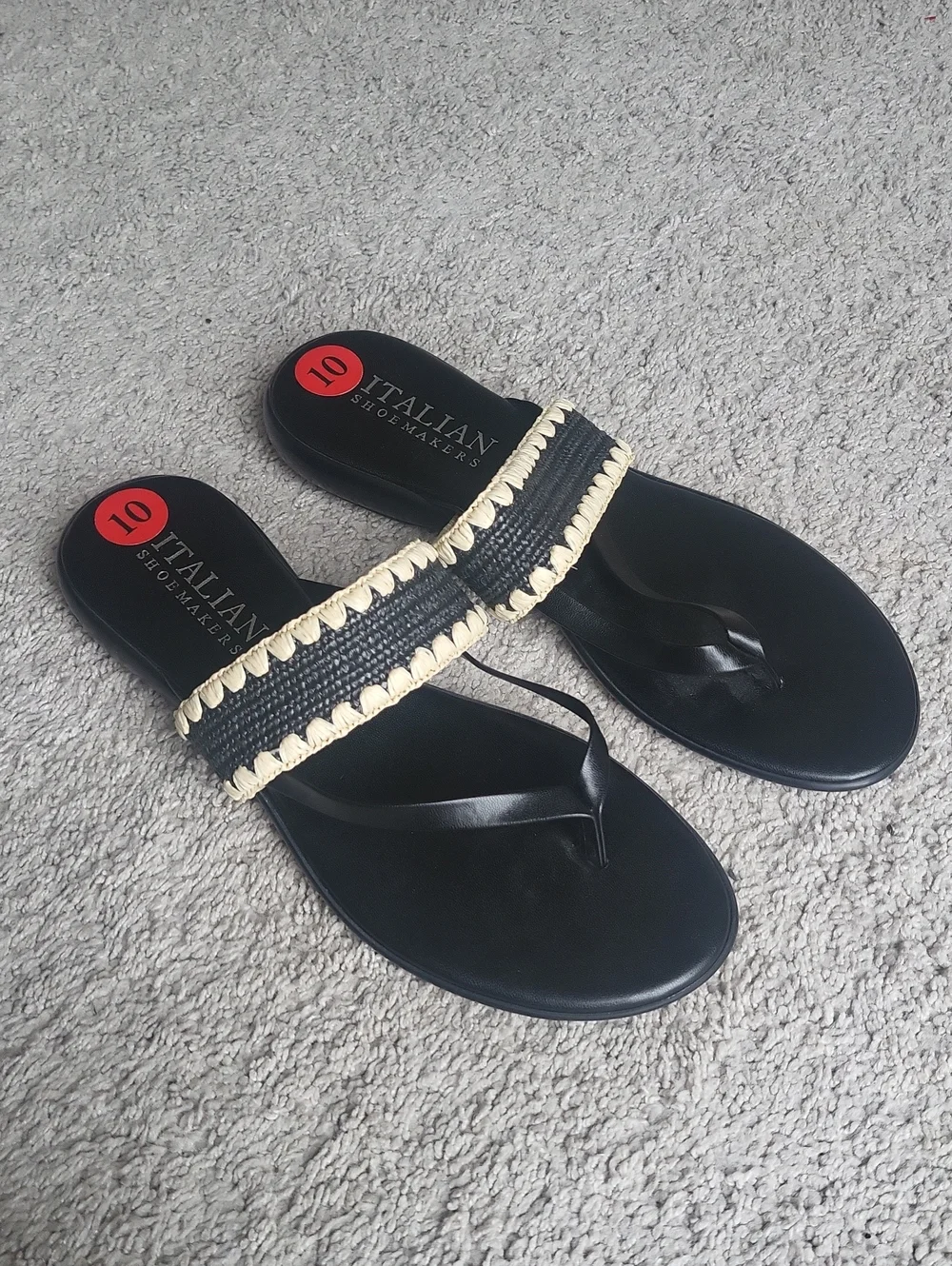 Italian Shoemakers Thong Sandals Womens 10 Black Beige Embroidered Italy NEW